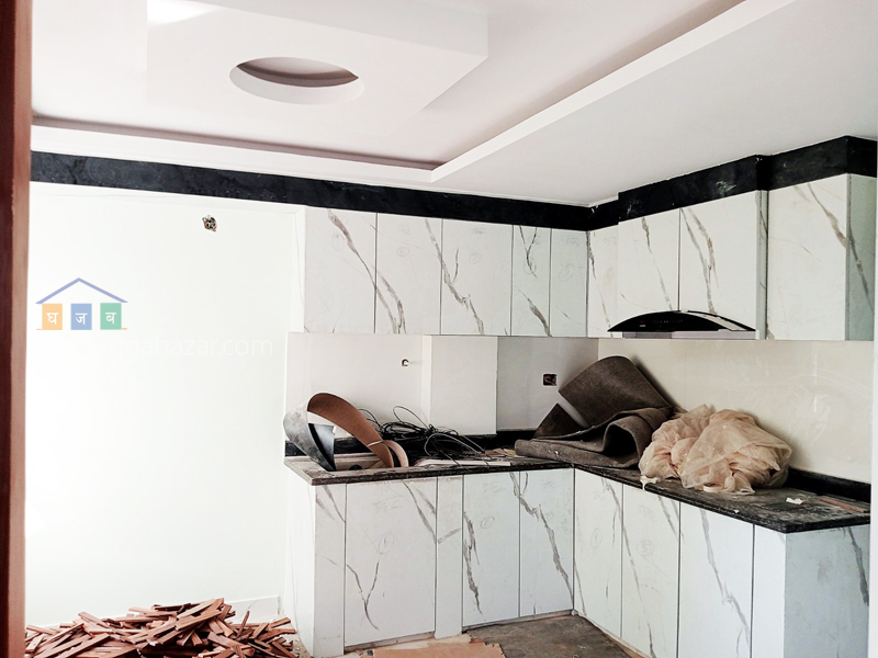 House on Sale at Kapan Lasuntar