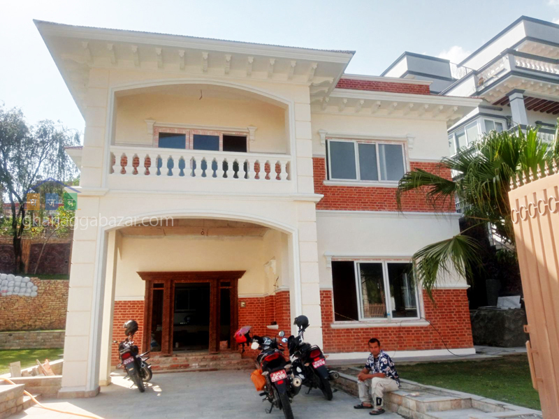 House on Sale at Golfutar