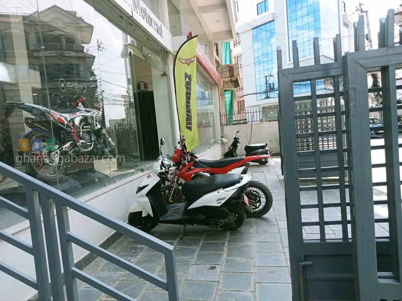 Showroom on rent at Chandol