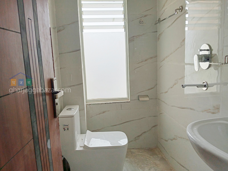 House on Sale at Kapan Lasuntar