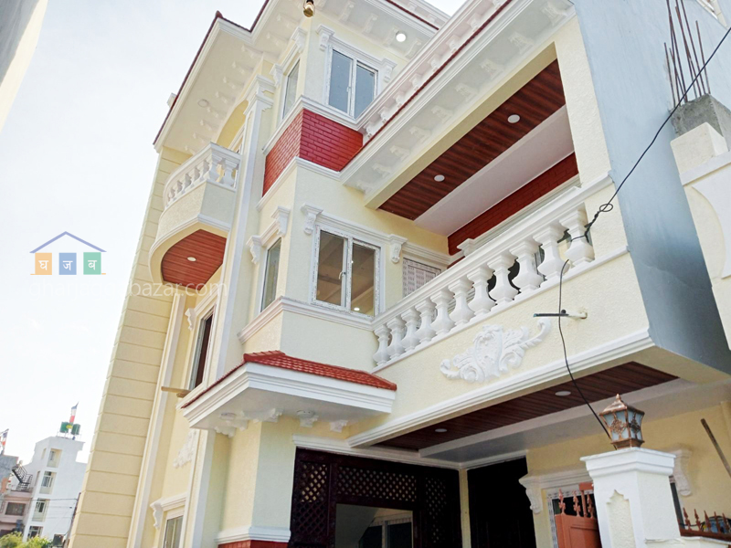 House on Sale at Kapan Lasuntar