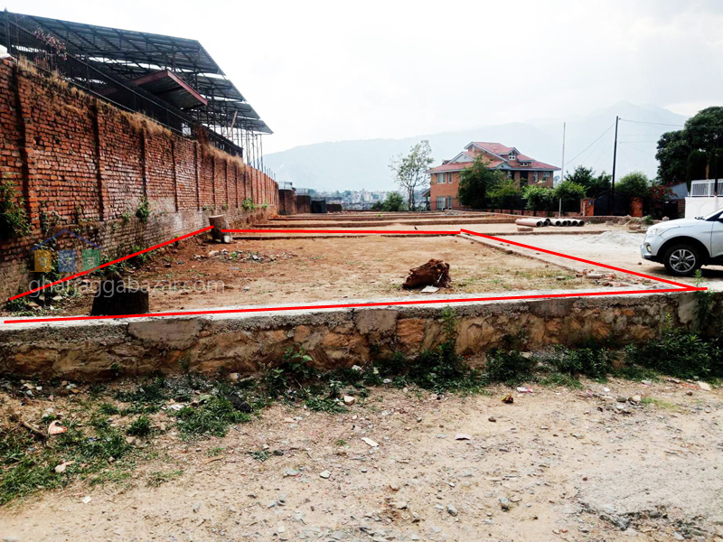 Land on Sale at Dholahiti