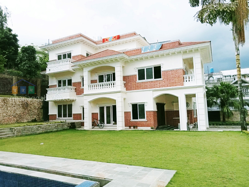 House on Sale at Golfutar