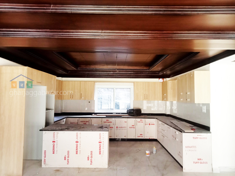 House on Sale at Golfutar