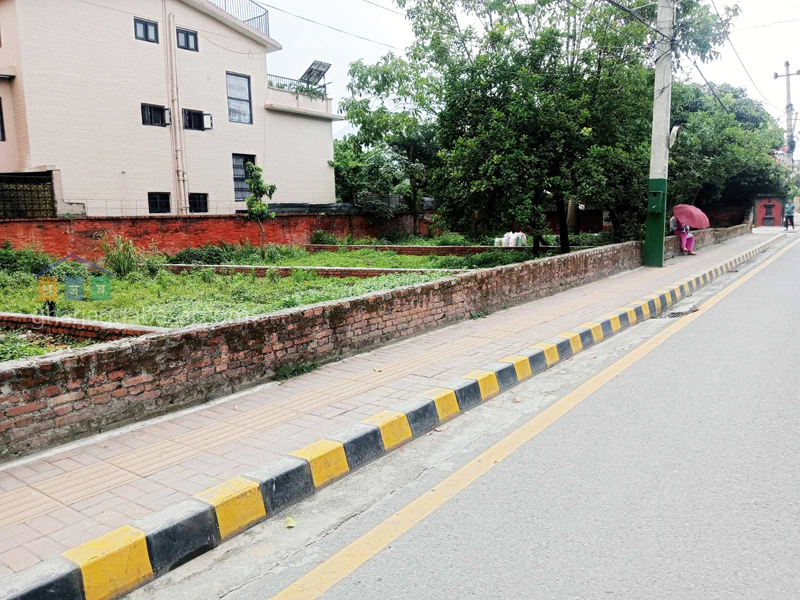 Land on Sale at Manbhawan