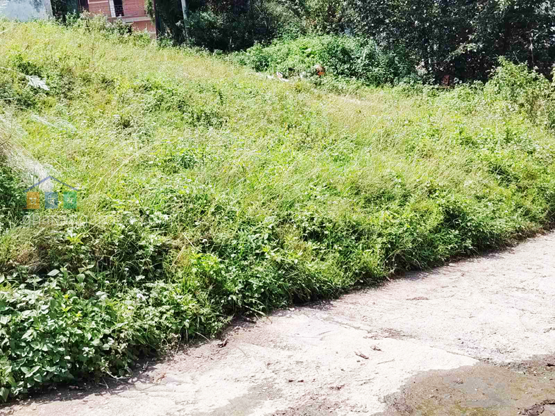 Land on Sale at Narayanthan Wasik