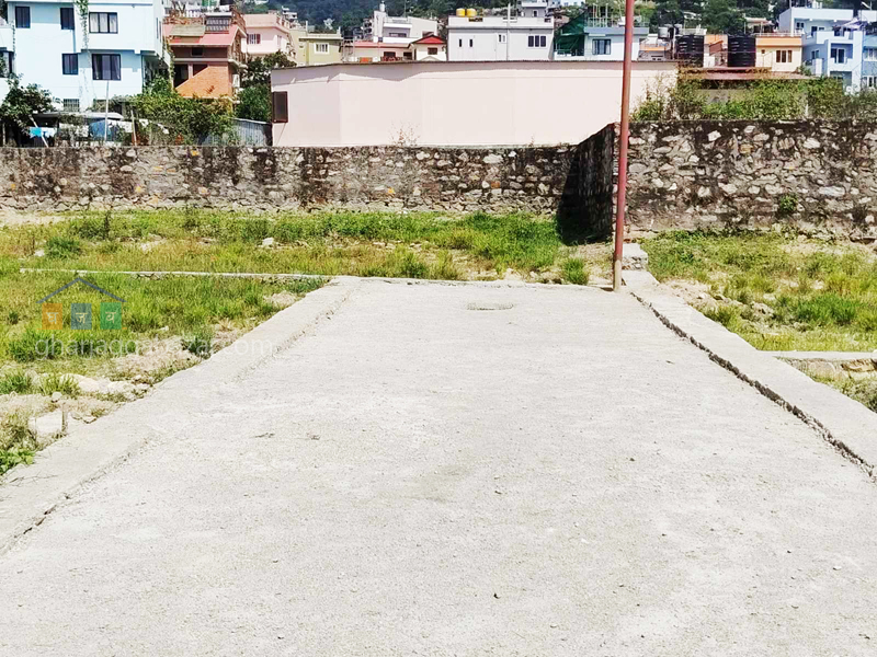 Land on Sale at Narayanthan Wasik