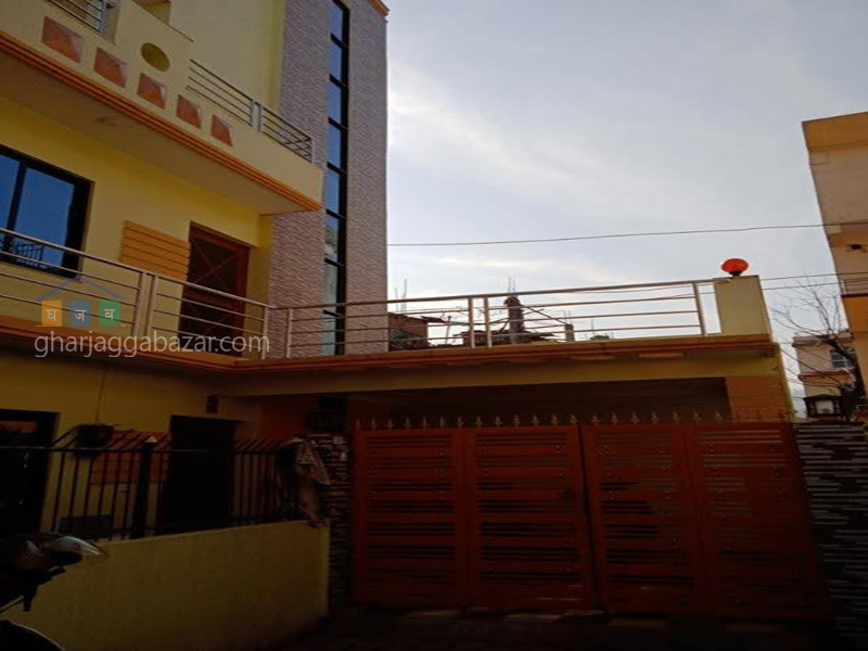 House on Sale at Thulo Bharyang 