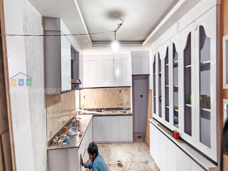 House on Sale at Kapan Lasuntar