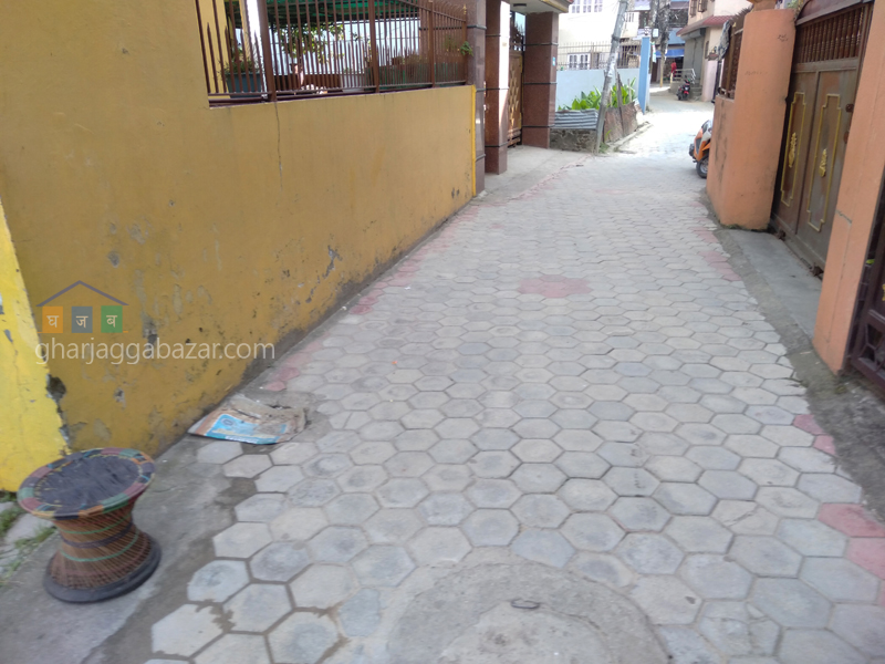 Land on Sale at Thulo Bharyang 