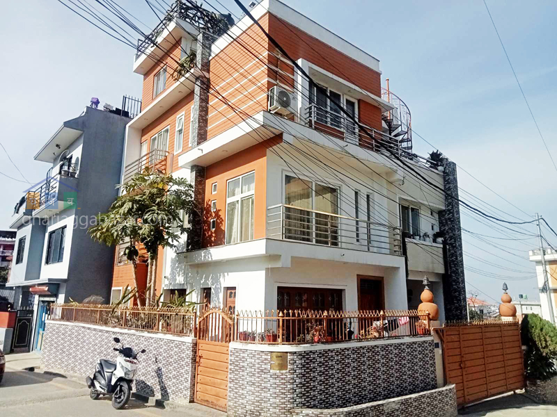 House on Sale at Dholahiti