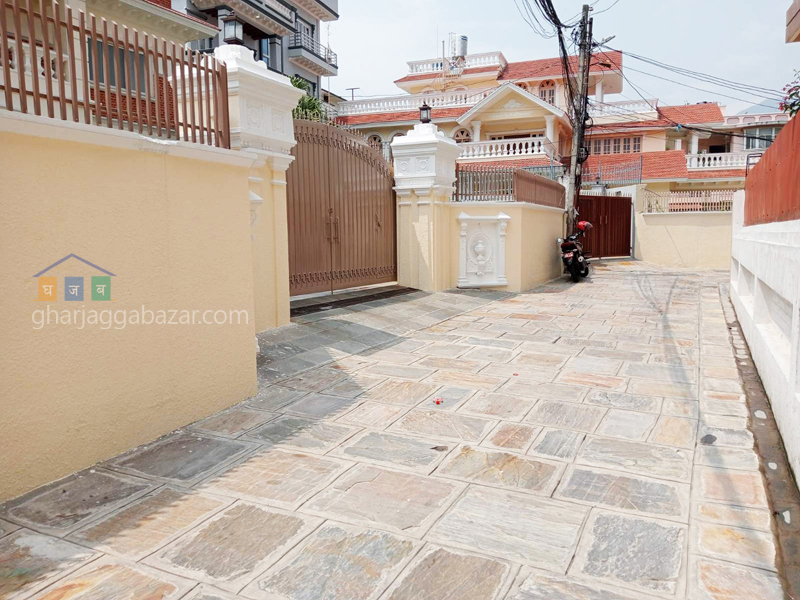 House on Sale at Golfutar
