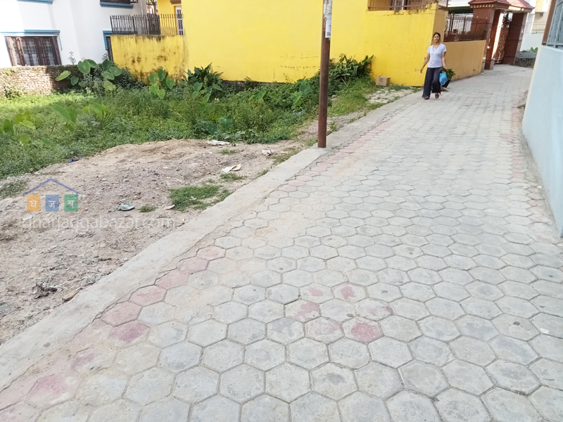 Land on Sale at Thulo Bharyang 