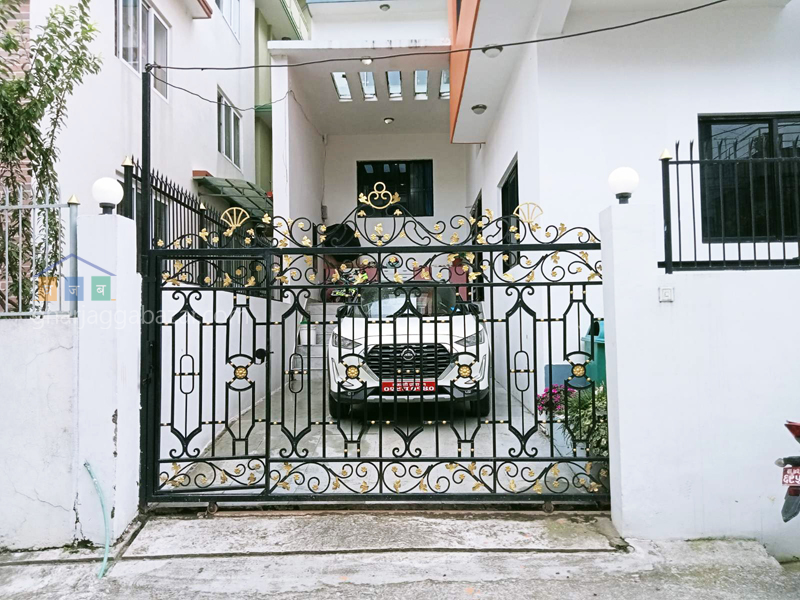 House on Sale at Pasikot