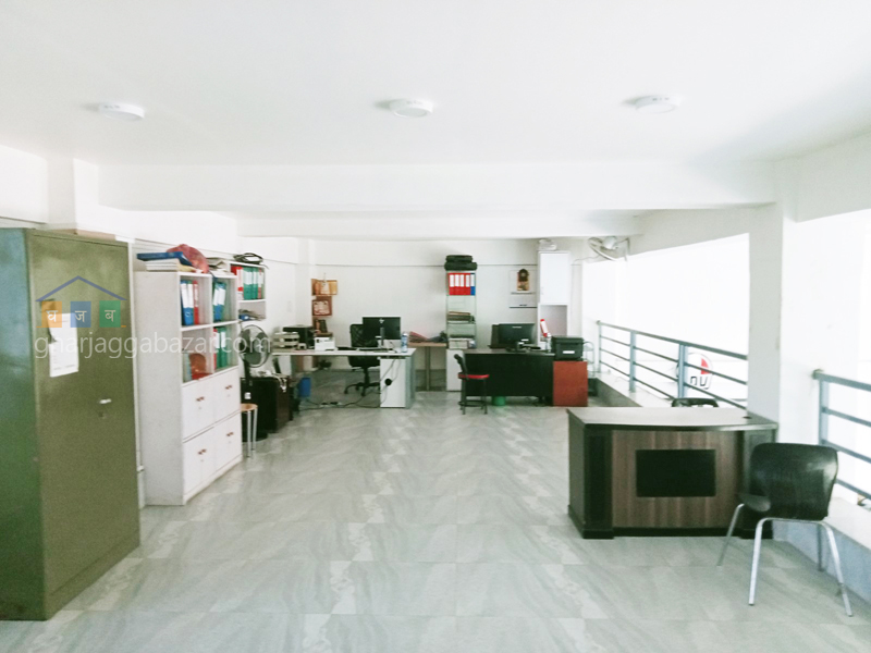 Showroom on rent at Chandol