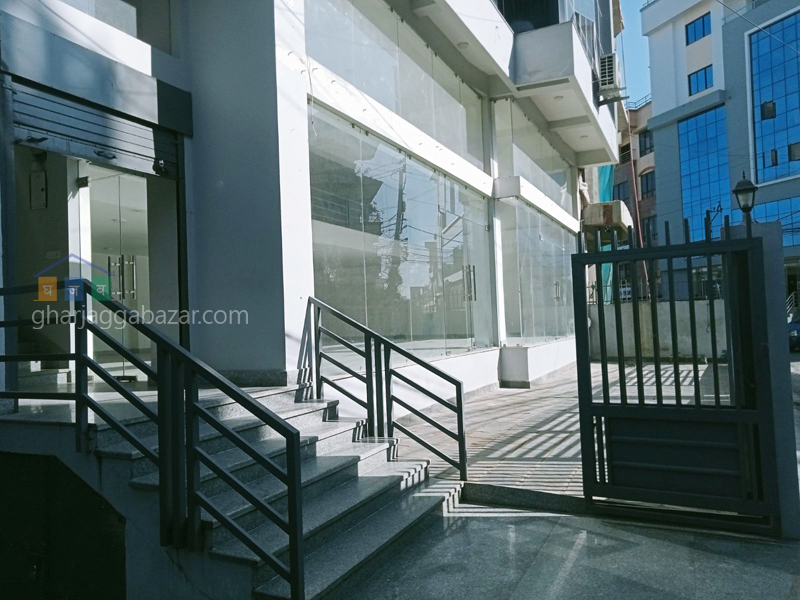 Showroom on rent at Chandol