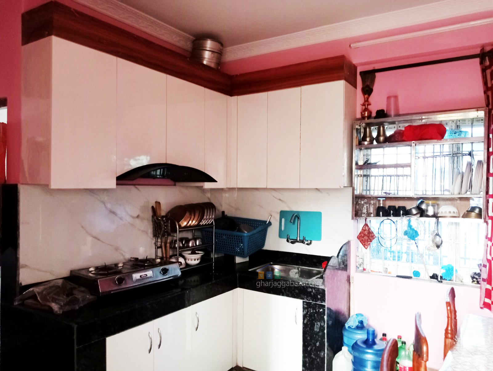 House on Sale at Kapan Lasuntar