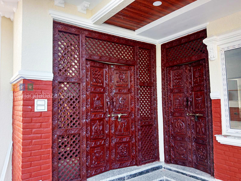 House on Sale at Kapan Lasuntar
