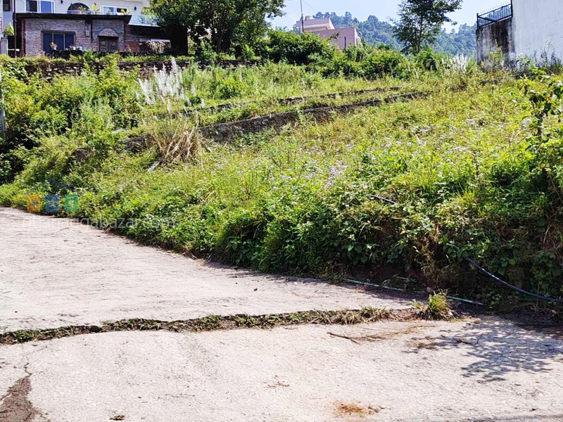 Land on Sale at Narayanthan Wasik