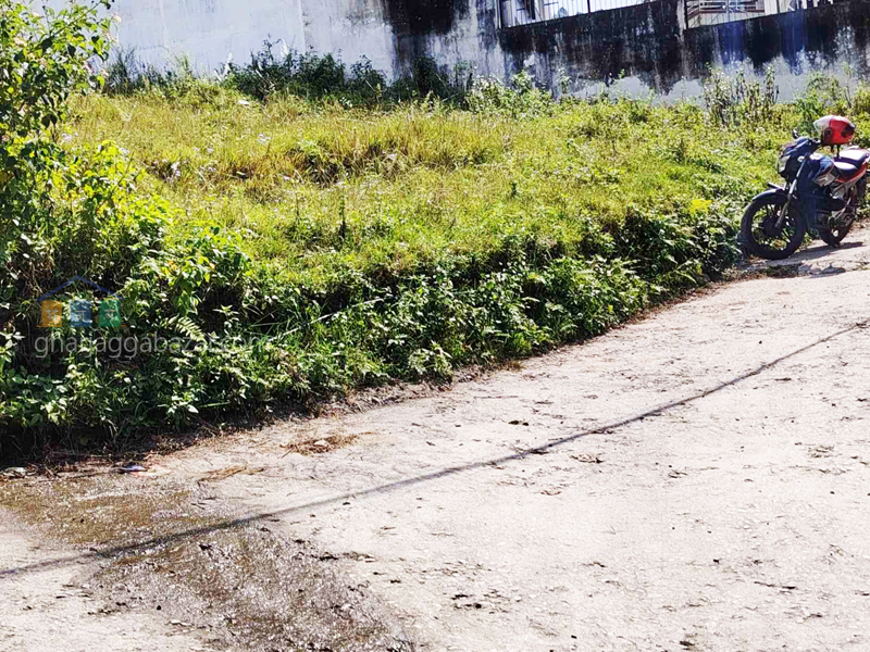 Land on Sale at Narayanthan Wasik