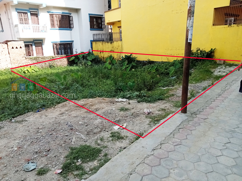 Land on Sale at Thulo Bharyang 