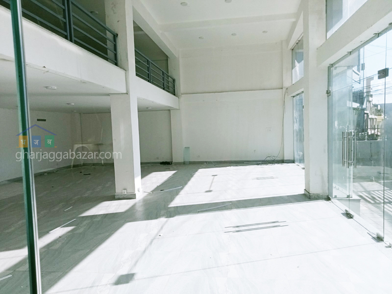 Showroom on rent at Chandol