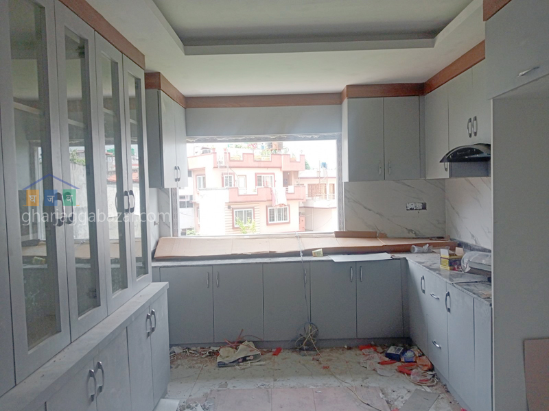 House on Sale at Kapan Lasuntar