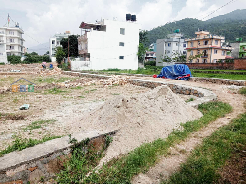 Planning Land on Sale at Pasikot