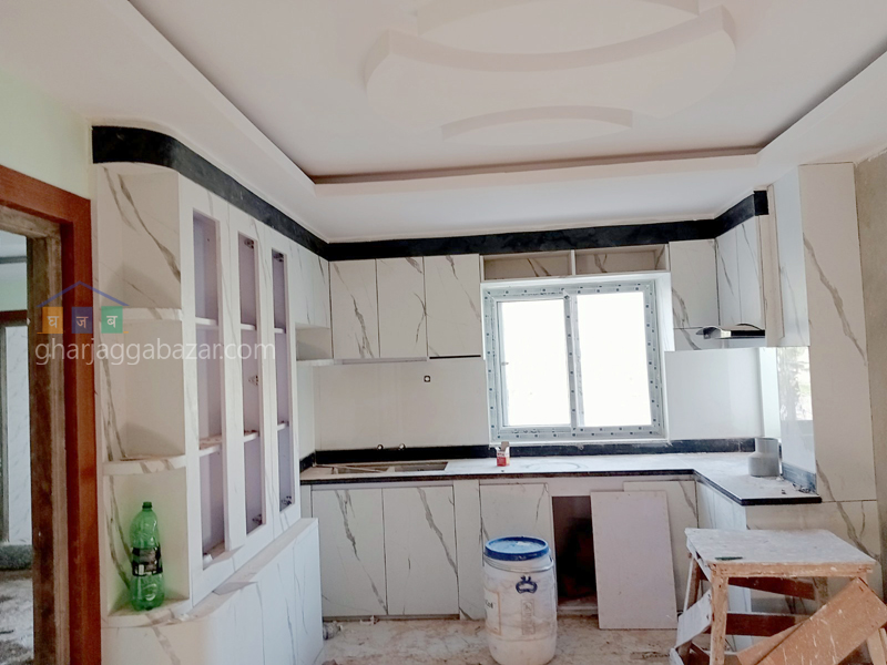House on Sale at Kapan Lasuntar