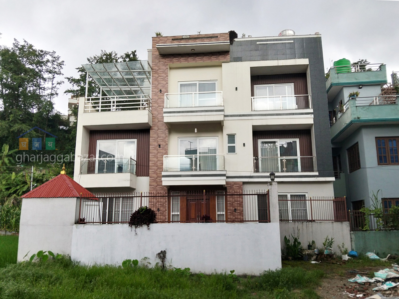 House on Sale at Chyasundol Hepali