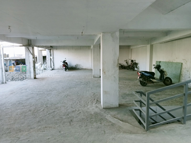 Showroom on rent at Chandol