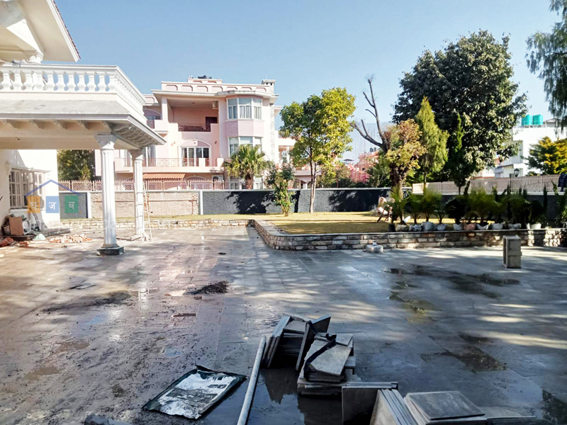 House on Sale at Golfutar