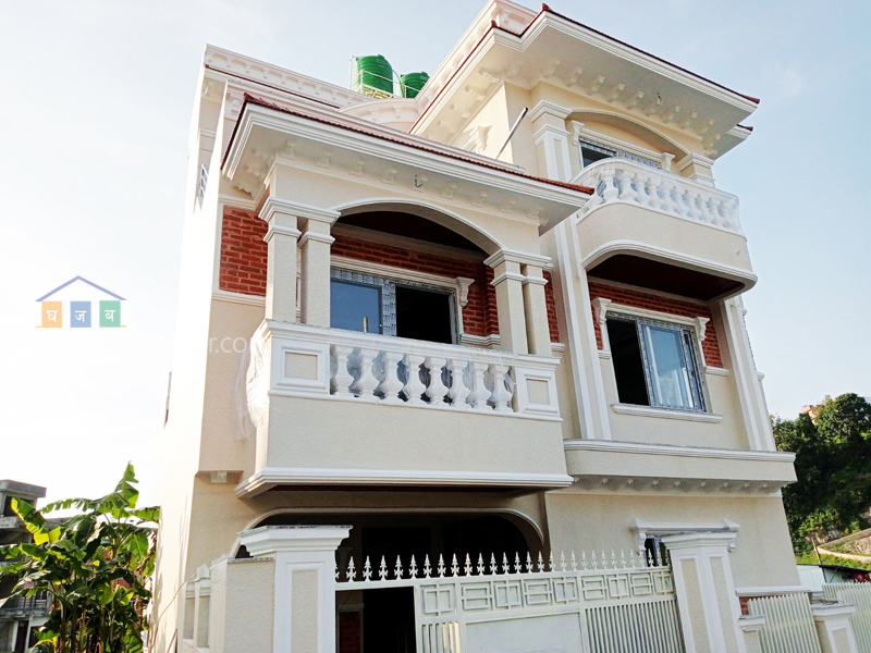 House on Sale at Kapan Lasuntar