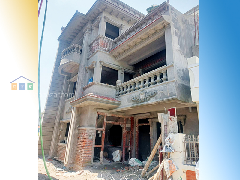 House on Sale at Kapan Lasuntar