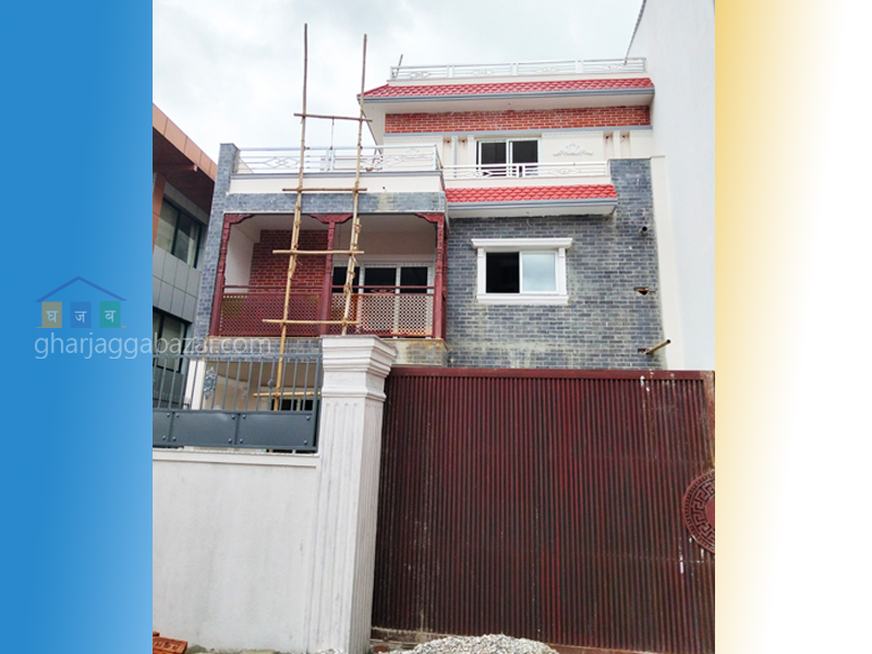 House on Sale at Nakhipot