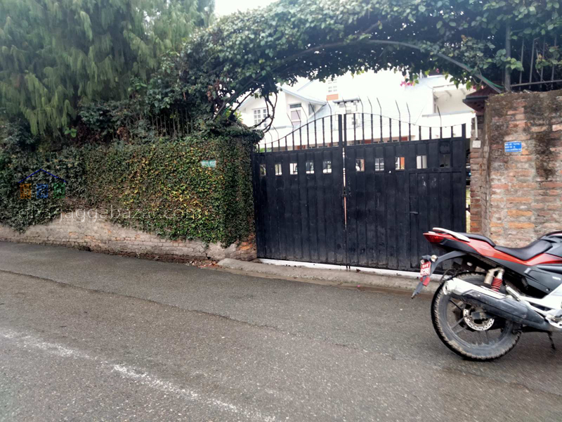 House on Rent at Chundevi Height