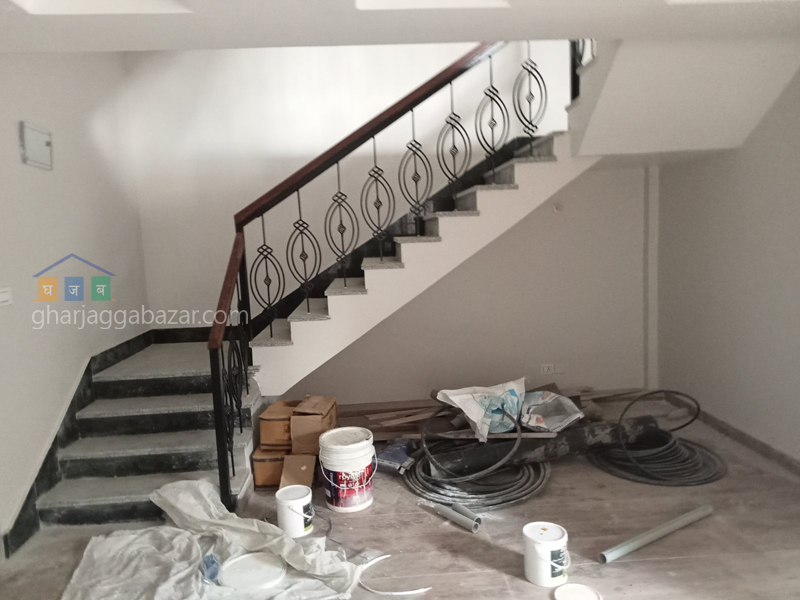 House on Sale at Chundevi