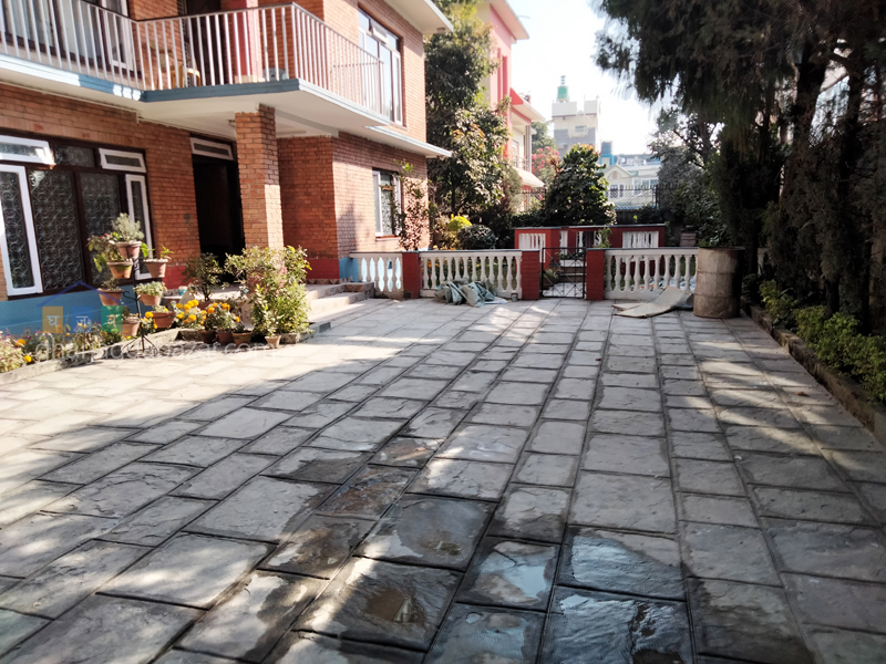 Flat on Rent at Baluwatar