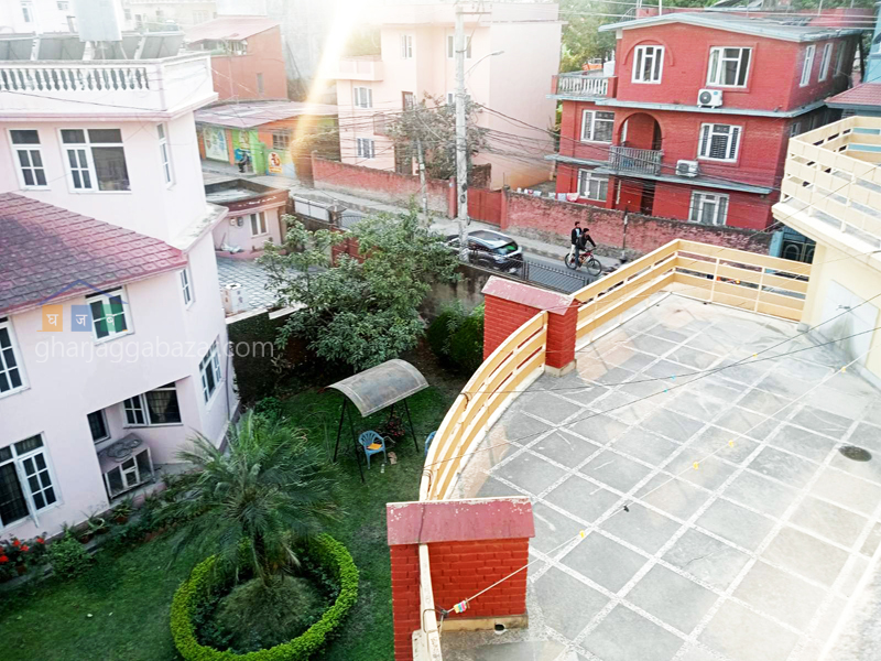 Land on Sale at Mandikhatar