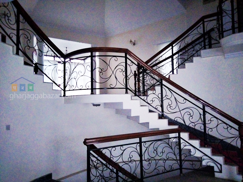 House on Sale at Chandol