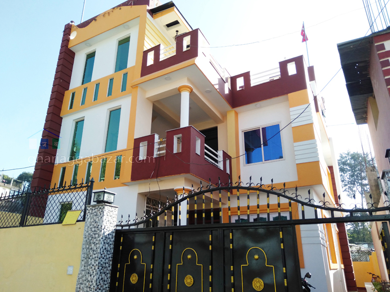 House on Sale at Kapan Paiyatar