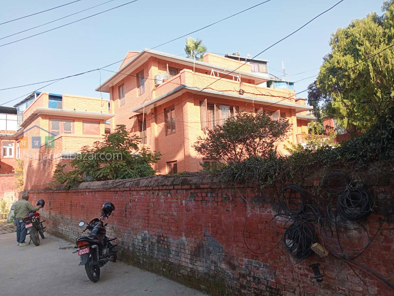 House on Sale at Baneshwor Thapagaun