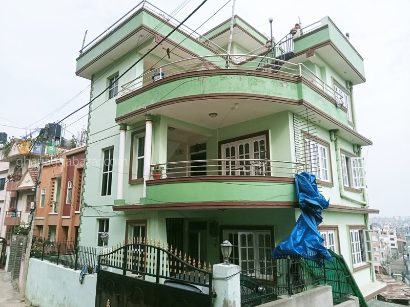 House on Sale at Hattiban