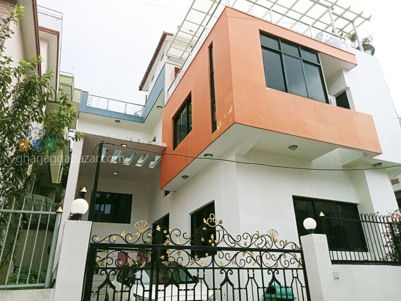 House on Sale at Pasikot