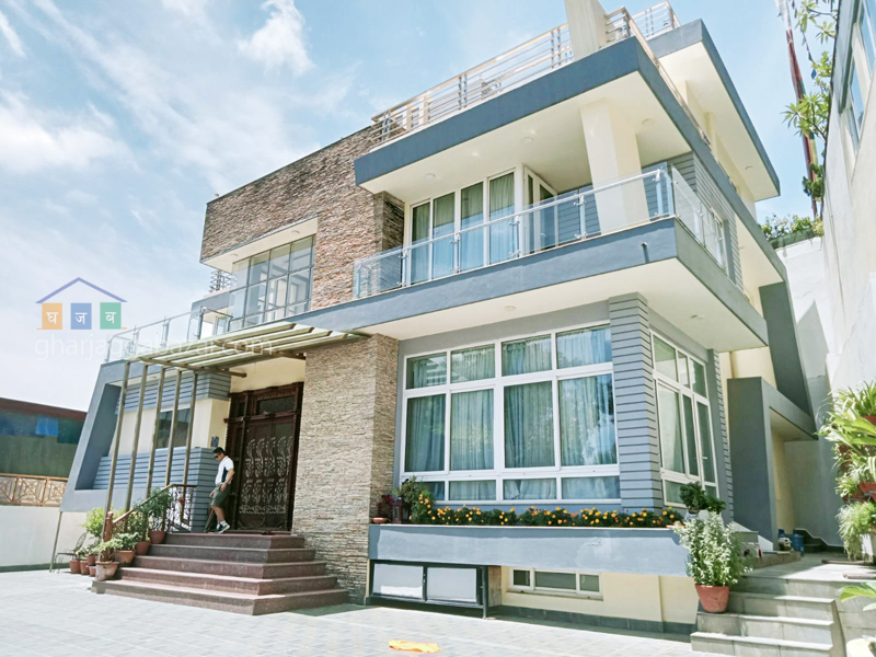 House on Sale at Kapan Height