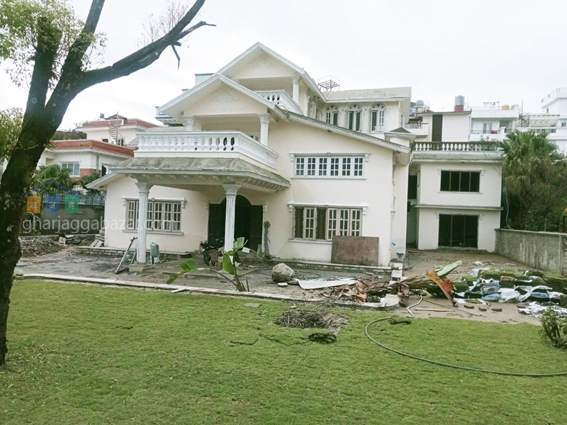 House on Sale at Golfutar