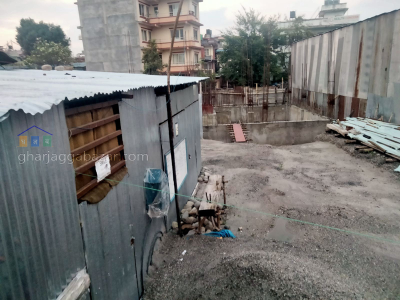 Land on Sale at Ratopul