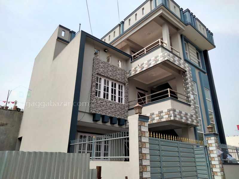 House on Sale at Grande Hospital