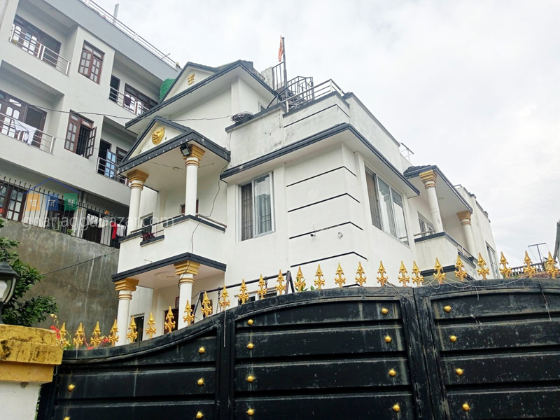 House on Sale at Narayanthan Bisnumati