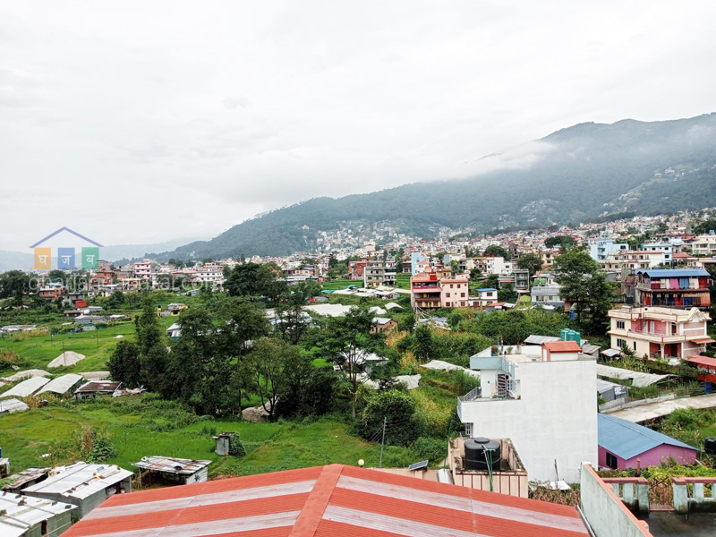 House on Sale at Narayanthan Wasik